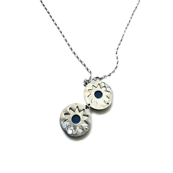 COPY - Locket Pendant Chain Necklace - Picture 4 of 5